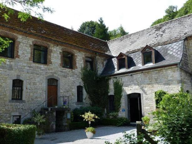 Hotel Le Moulin Des Ramiers Crupet Eksteriør billede